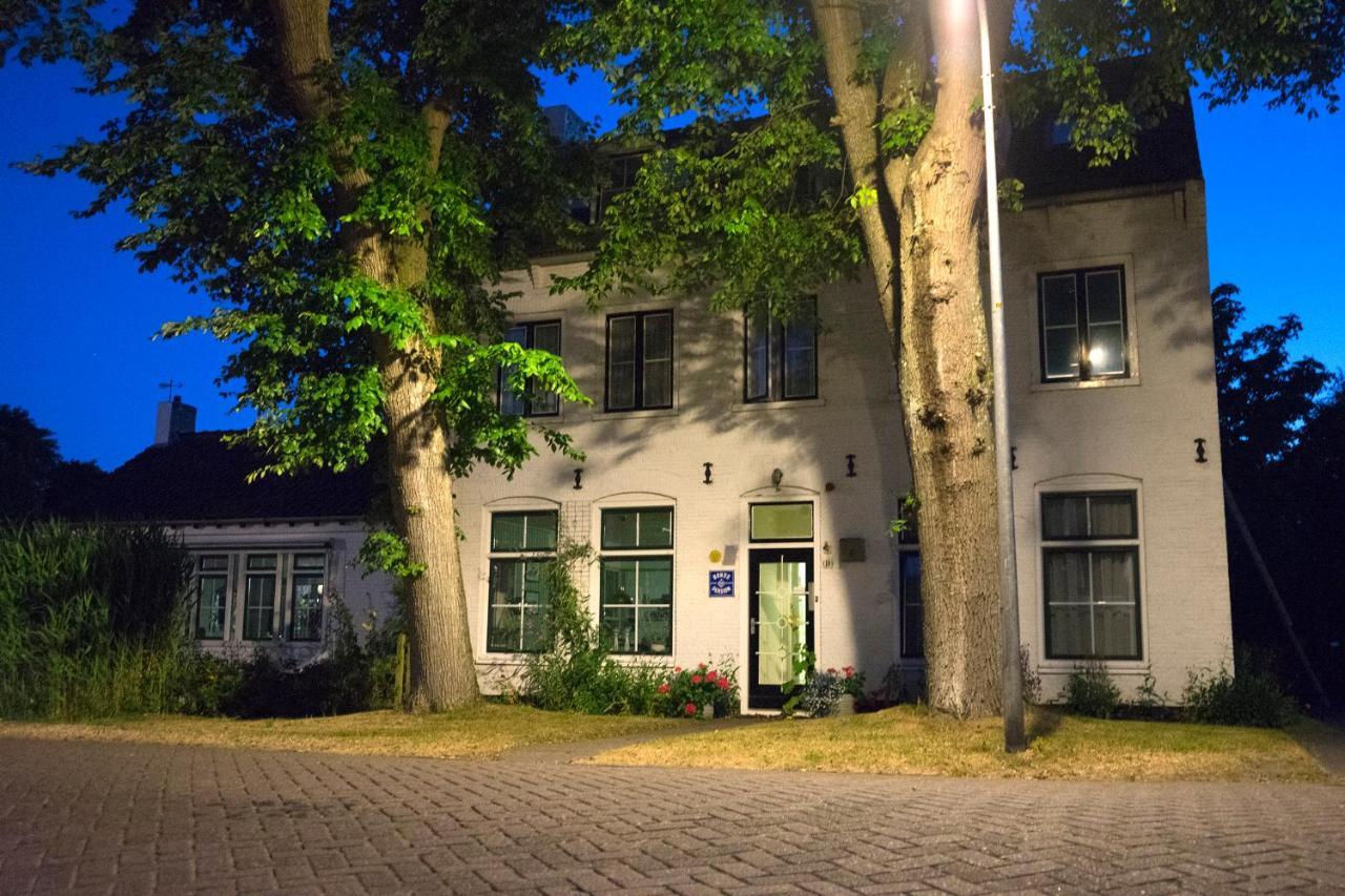 In De Witte Handt Midsland Exterior photo